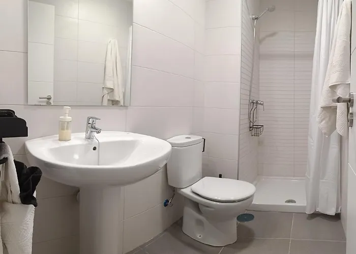 Kiana Mirador Sherry, Parking Gratis